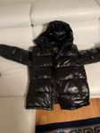Moncler svart Maya