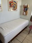 SULTAN SALHUS IKEA säng