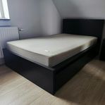 Ikea madrass med sängtomme