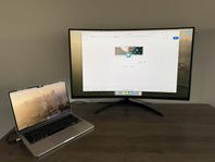 Gamingskärm 31.5” 144hz 1ms curved