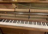 Bra felfritt Nordiska piano med renner mekanik