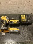 Dewalt borrskruvdragare ink laddare och batteri.