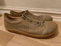 Vivobarefoot skor 