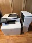 HP Color LaserJet MFP M477fdw med extra papperskasett