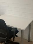 Litet bord/skrivbord
