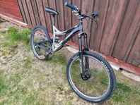 Heldämpad cykel SPECIALIZED ungdom