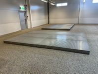 Podier i aluminiumdurk
