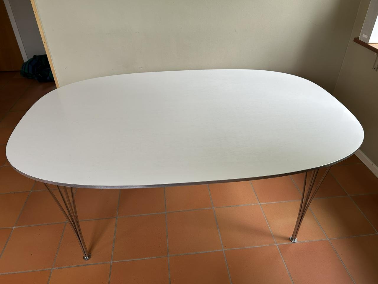 Superellipse-bord vitt 150x100