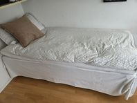 IKEA säng Skotterud, inkl bäddmadrass 