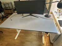 Höj och sänkbart skrivbord