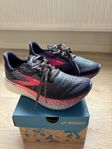 Brooks Hyperion Max löparskor (38.5)