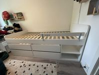 Säng med förvaring (SLÄKT IKEA)