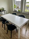 Matbord Ekedalen + stolar Omtänksam 