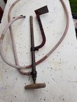 HANDPUMP