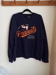 Mörklblå college tröja Peanuts