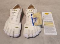 Vibram Fivefingers / tåskor, strl 40, Dam. HELT NYA!