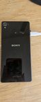 Sony Xperia Z3 (D6603) – fungerar bra, fabriksinställd