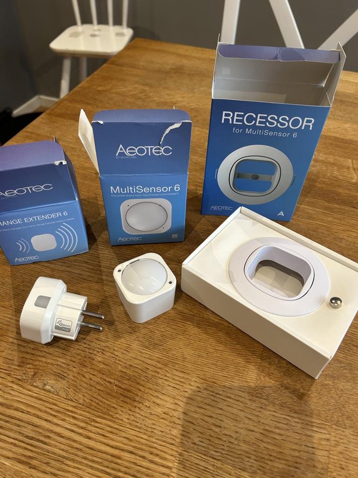 Z Wave Aeotec ir sensor samt ...