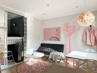 Läcker designsoffa Barcelona-design i 130 cm bredd