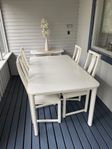 Bord och stolar bortskänkes
