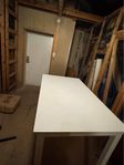 Vitt köksbord, höjd 100cm/ bredd 120x70cm