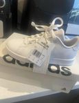 sneakers Adidas helt nya i skinn, strl 34 unisex