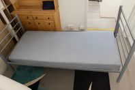 säng 90x200