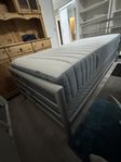 säng 90x200