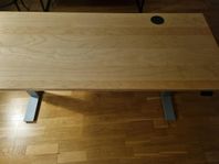skrivbord höj och sänkbart