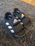 Adidas sandaler stl 27
