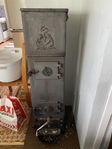 gjutjärns kamin
