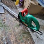 Häcksax black&Decker GT250.
