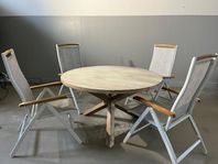 Utemöbler, vitbetsat bord med 4 vita stolar - fint skick
