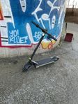 Navee Navee S65 Elscooter Grym fjädring o bra acceleration.