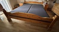 Säng 180x200 i massiv furu