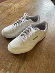Reebok skor storlek 40