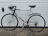 Crescent Chess Herrcykel