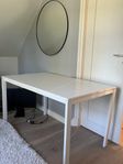 Skrivbord