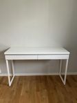 skrivbord/sminkbord