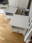 2st vita sängbord