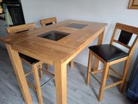 köksbord med 6 barstolar