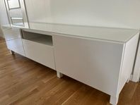 Tv-bänk