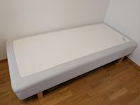 Säng (Sultan Singås) + bäddmadrass (Sultan Tjöme) 90*200