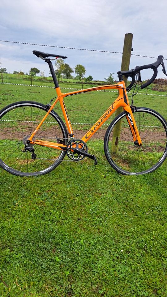 Crescent Giga Carbon Racer