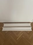 2 st tavelhyllor från Ikea