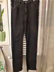 Svarta jeans Molly flare XL
