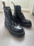  Dr. Martens