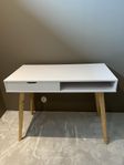Skrivbord