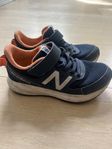 Barnskor New Balance storlek 28.5