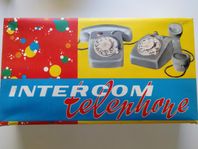Fin gammal intercomtefon för barn 